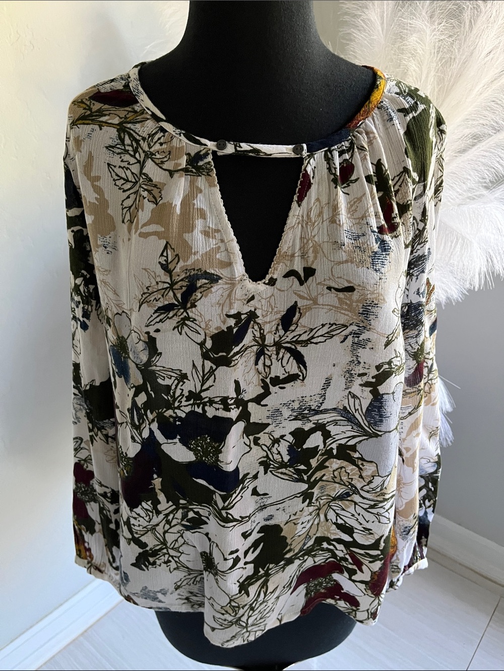 Melrose and Market Floral Keyhole Pullover Top in Ivory, Olive and Burgundy